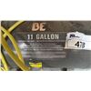 Image 2 : 11 GALLON PORTABLE AIR TANK WITH HOSE