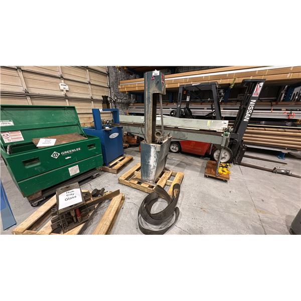 SOMACA VERTICAL BAND SAW. MODEL BM-106C-RP. INCLUDES SPARE BELTS