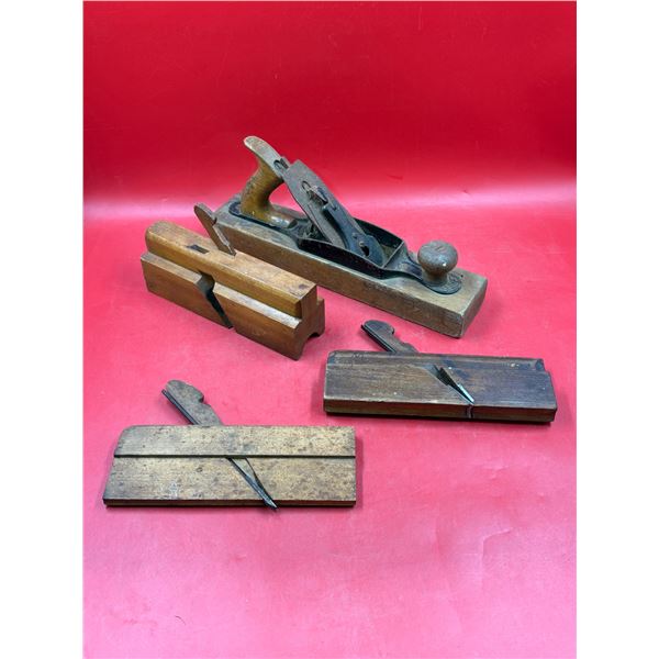Lot of VTG Woodworking Hand Planes (Bailey, etc.)