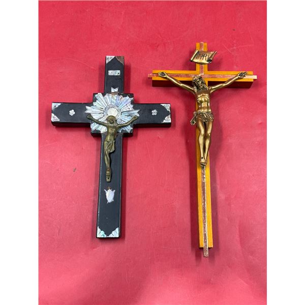 2 VTG Crucifixes
