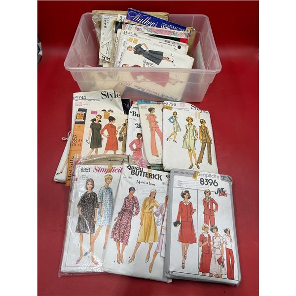 Lot of Assorted VTG Sewing Patterns