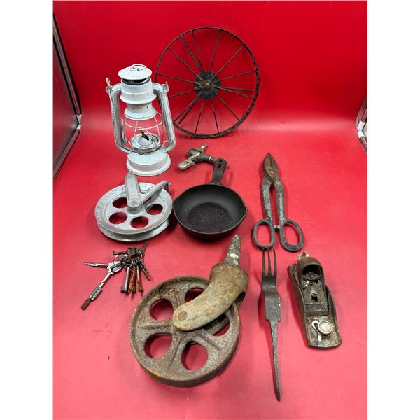VTG Variety Lot w/ Pulleys, Cast Iron Pan, Lantern, Hand Plane, & More
