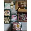 Image 4 : Christmas Ornament Collection
