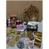 Image 5 : Assorted Christmas Decorations