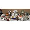 Image 1 : Assorted Christmas Decorations