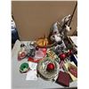 Image 2 : Assorted Christmas Decorations