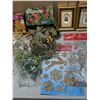 Image 5 : Assorted Christmas Decorations