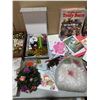 Image 6 : Assorted Christmas Decorations