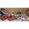 Image 1 : Assorted Christmas Decorations