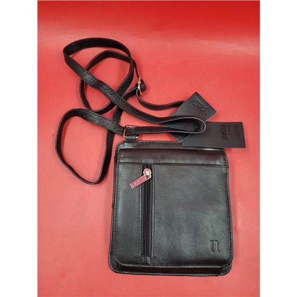 New With Tags Pelle Leather Side Bag Retail $69.99