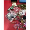 Image 2 : Assorted Jewellery