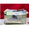 Image 6 : Cricut Personal Cutter With Extras & Kitchen Board