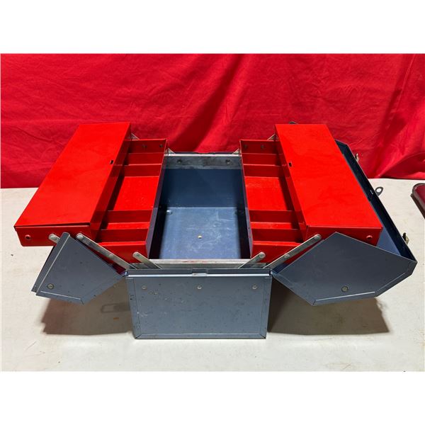 Vintage Beach Tool Box