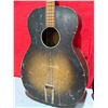 Image 4 : 2 Guitars: 4-String Acoustic & Renegade Electric