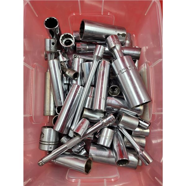 Assorted Sockets & Extensions