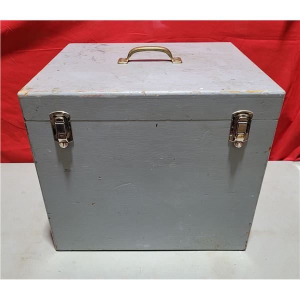 Wooden Locking Handled Case