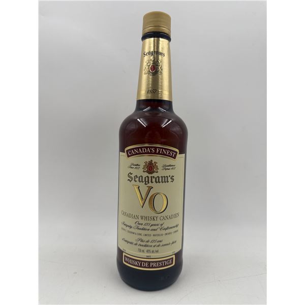 Sealed Bottle : Seagram’s VO Whiskey 40%