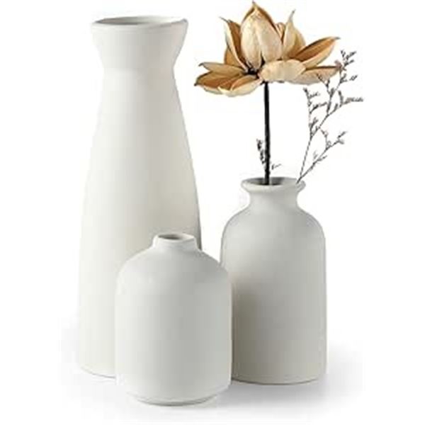Set of 3 White Ceramic Flower Vases/Pampas Vases - Modern Boho/Farmhouse Design (White) New