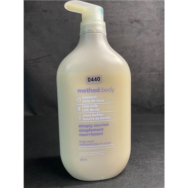 Method Simply Nourish Body Wash (828ml) Coconut, Rice Milk, & Shea Butter Scent - New
