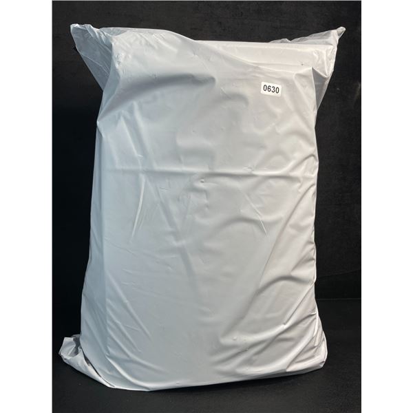 1 AMAZON MYSTERY BAG!! Contains Over 20pcs of Brand New Assorted Items! (Large 18" x 12" Bag Size)
