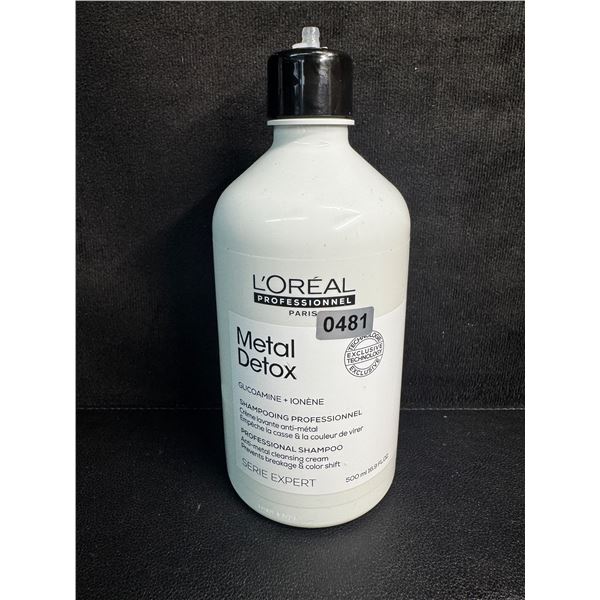 L'Oréal Professionnel Metal Detox Sulfate-Free Shampoo for Color Treated Hair (500ml) *Broken Nozzle