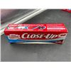 Image 3 : Lot of 4 –  Close-Up Anticavity Fluoride Toothpaste with Ultra Cinnamon Flavour Blast 100mL