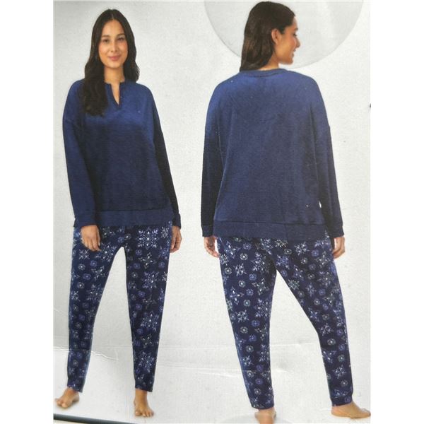 Nautica XL Women’s Two-Piece Sleepwear Set in Navy and Patterned Print