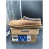 Image 2 : Kirkland Unisex Shearling Slipper, Tan Havane, Men’s Size 8, Women’s Size 9