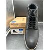 Image 4 : Steve Madden Black High-Top Casual Boots With Rubber Sole, Size 9