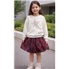 Image 1 : Two-Piece Girls’ Outfit Featuring Star Design and Plaid Skirt