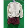 Image 3 : Two-Piece Girls’ Outfit Featuring Star Design and Plaid Skirt