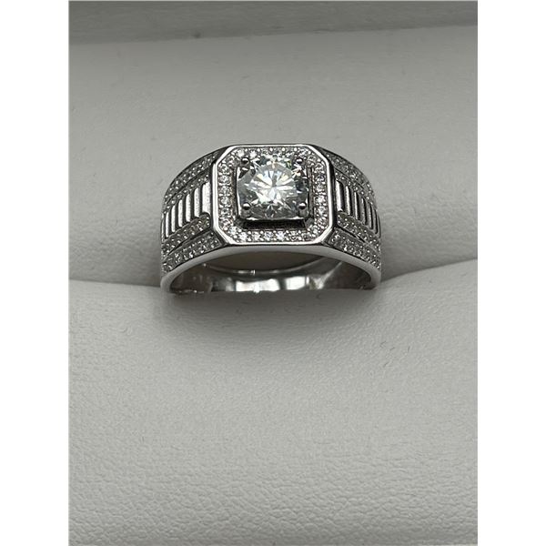 $1565 APPRAISED 1.00 CARAT MENS MOISSANITE RING