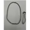 Image 3 : Silver-Toned Chain Necklace and Bracelet Set With Lobster Clasps