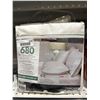 Image 2 : King-Sized 680-Thread Count 6-Piece Sheet Set in Cream