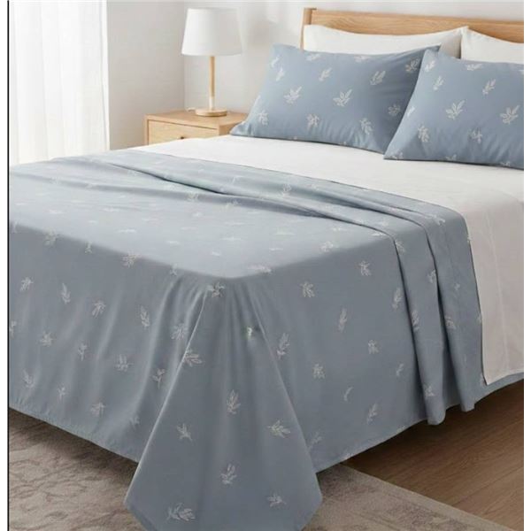 Roots Blue Sheet Set with Leaf Design Queen Size **White Not Included**