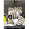 Image 2 : Life Comfort Ultimate Throw Blanket Beige and White Geometric Design 60″ x 70″