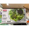 Image 2 : OXO Good Grips Salad Spinner with Clear Bowl and Lid