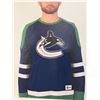 Image 1 : Vancouver Canucks XL Team Jersey with NHL Logo