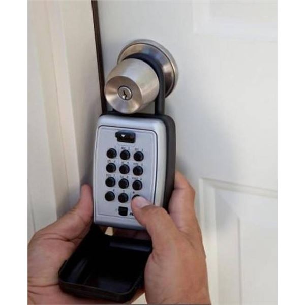 Master Lock Push Button Combination Lock Box Model 5422D