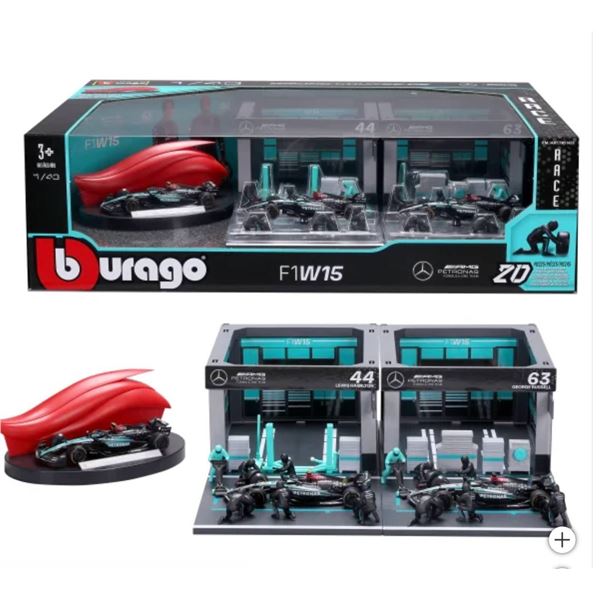 Burago F1W15 1:43 Scale Racing Garage Set with Mercedes AMG