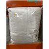 Image 2 : Queen Size Duvet