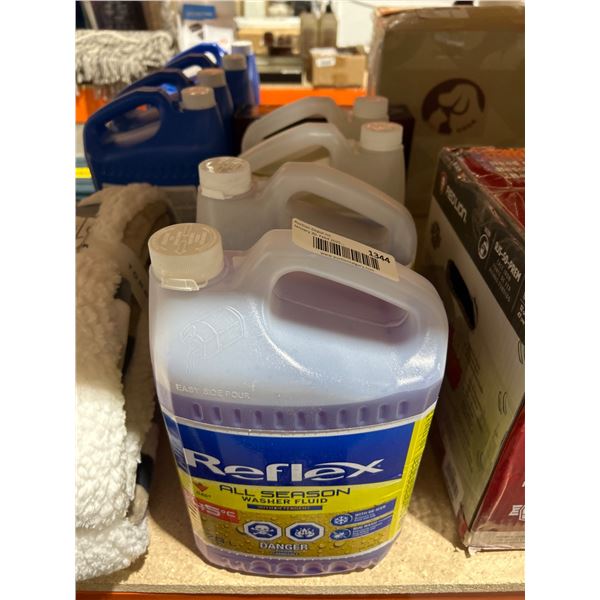Lot of 4 – Reflex All Season Washer Fluid and Shell All Season Windshield Wash