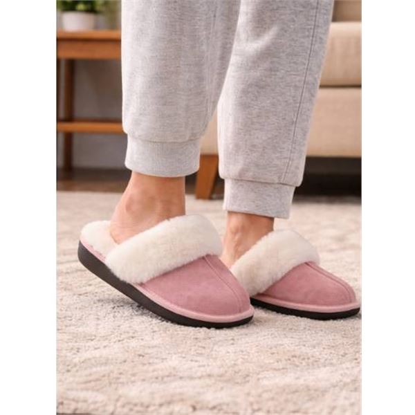Nuknuuk Women’s Size 8 Slippers With Sheepskin Upper and EVA Sole