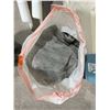 Image 2 : Gray Queen-Sized Blanket