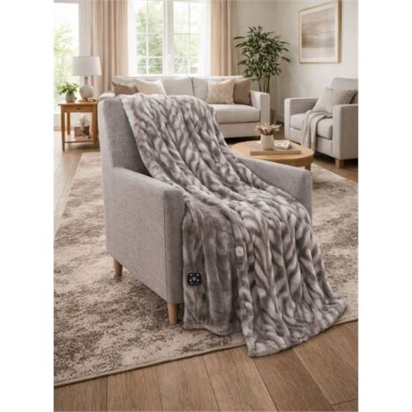 Berkshire Blanket & Home Co. Heated Chauffant Luxe Faux Fur Throw