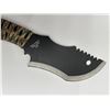 Image 6 : 10.5″ Defender Xtreme Hunting Knife Full Tang with Camo Nylon Wrapped Handle