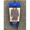 Image 3 : Gray Knit Sweater With Tag Displayed