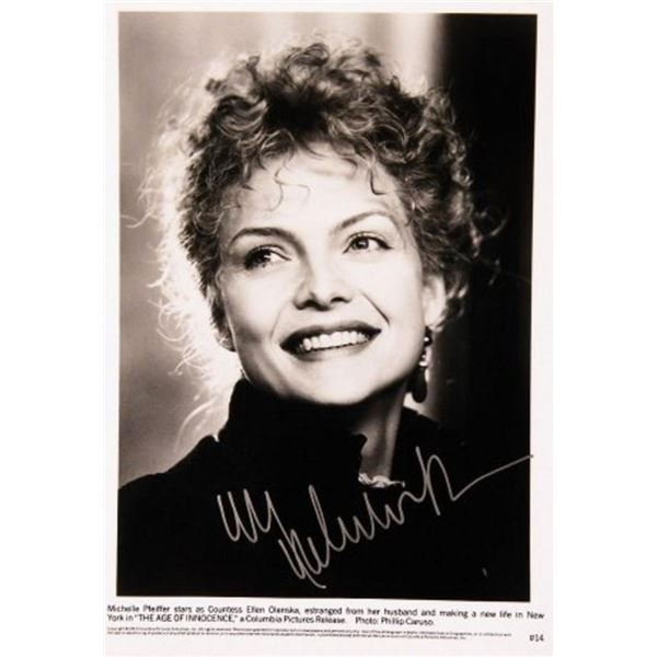 The Age Of Innocence Michelle Pfeiffer signed movie still photo