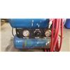 Image 3 : AIR COMPRESSOR W/ HOSE