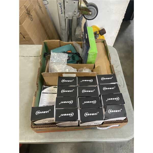 TRAY OF MAKITA JIGSAW AND INDOOR OUTDOOR ATENNA  FOR DIGITAL HDTV